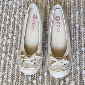 Roxy Tsunami Cap Toe Canvas Wedges